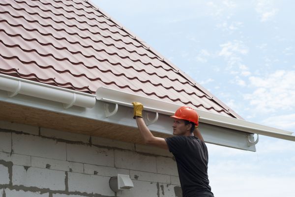 Rain Gutter Repair in Frankfort