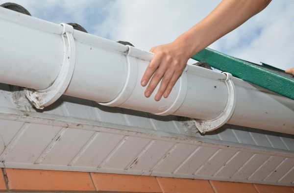 Gutter Reattachment in Frankfort